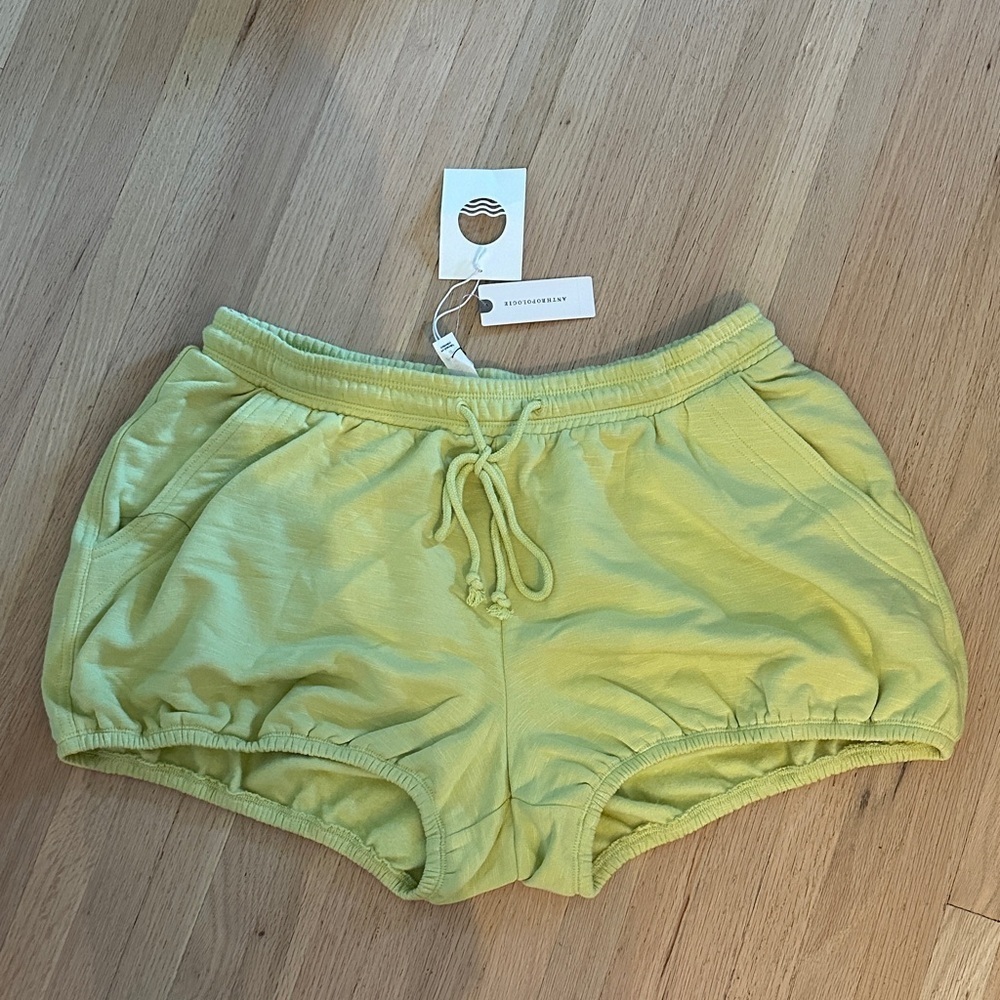 NWT - Anthropologie Daily Practice - Grace Bloomer Bubble Green Shorts - Medium